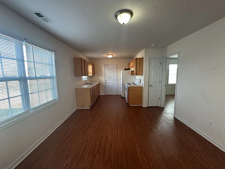 121 Simmental Ln — Photo 3