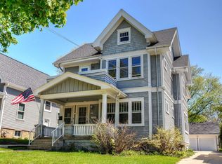 1314 N 68th St, Wauwatosa, WI 54986