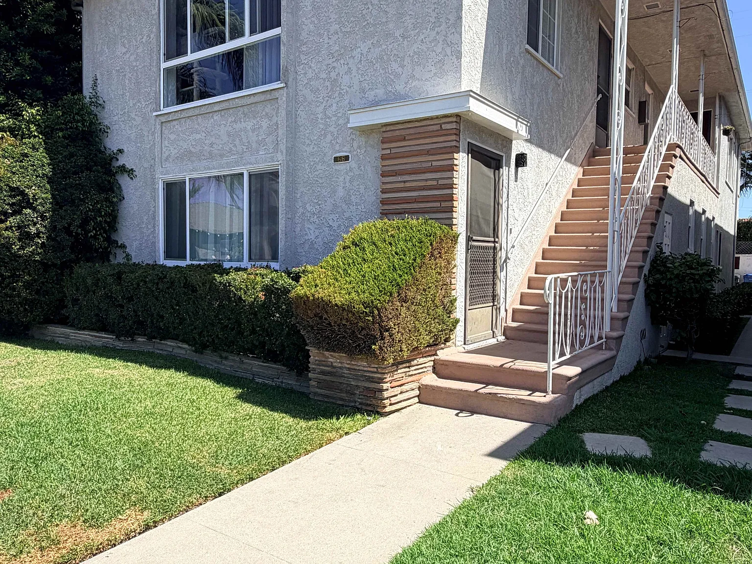 Quincy Avenue, 66 - A — Photo 1