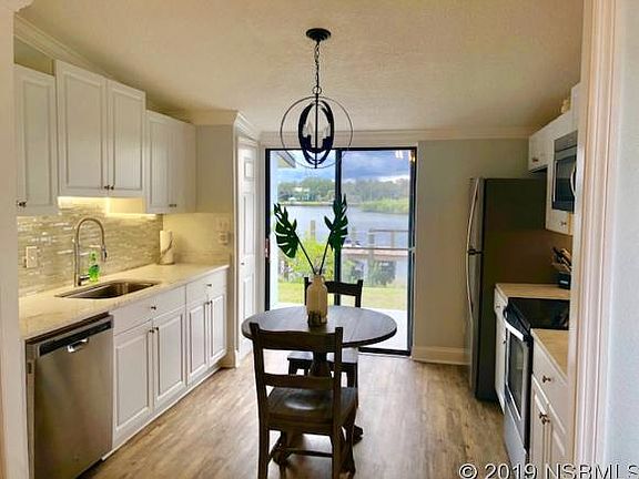 3rd image of 40 Jacaranda Cay Ct #40