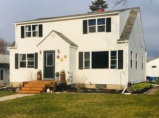 709 2nd St E, Cresco, IA 52136