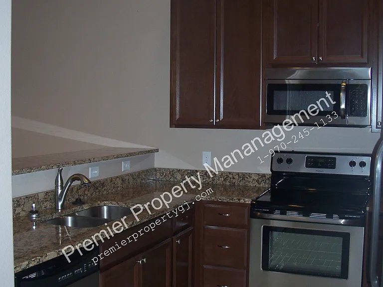657 Copper Canyon Dr — Photo 6