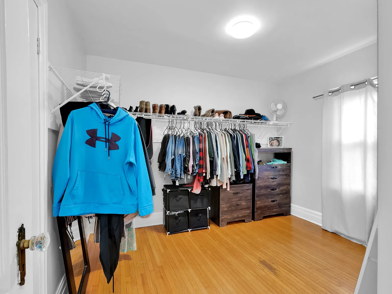 4 bed, $2,000 — Photo 3