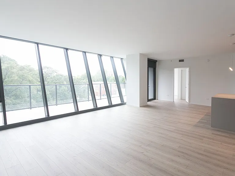 Dining/Living room