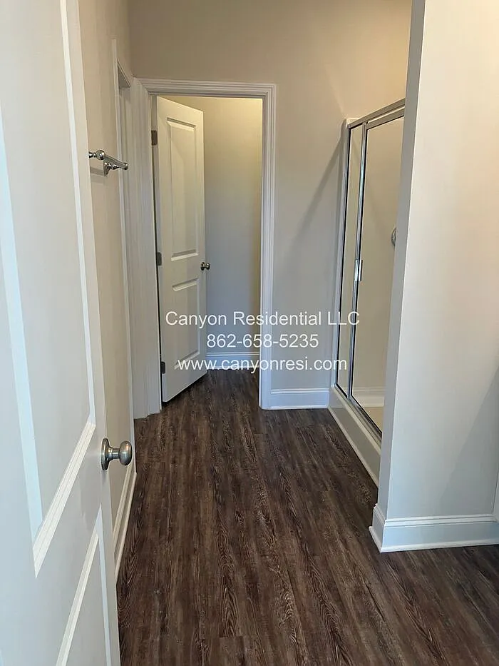 4 bed, 2.0 bath, 1964 sqft, $1,875 — Photo 4