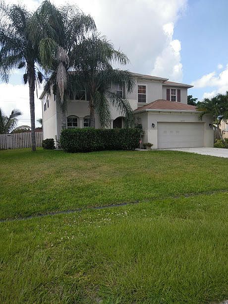 1st image of 1082 SW Janette Ave