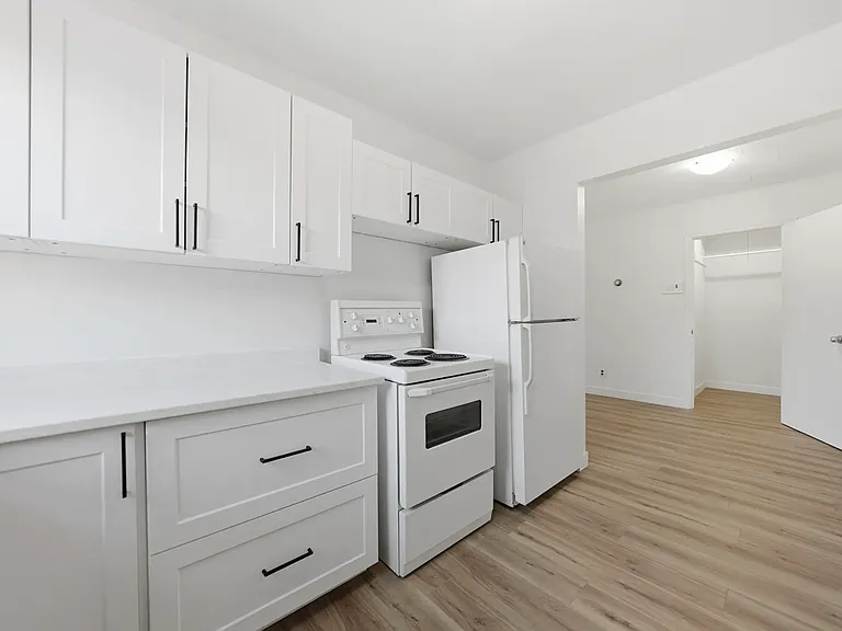 3838 Retallack St #6 — Photo 11