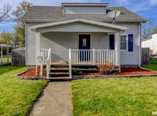 609 E Esther St, Taylorville, IL 62568