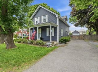 91 Sowams Rd, Barrington, RI 02806