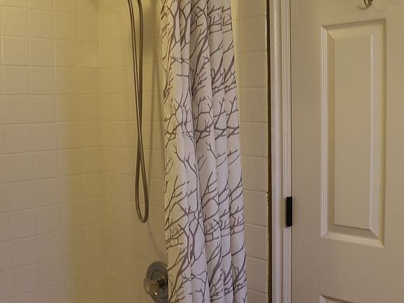 4th image of 98 N Garden Park Unit 22