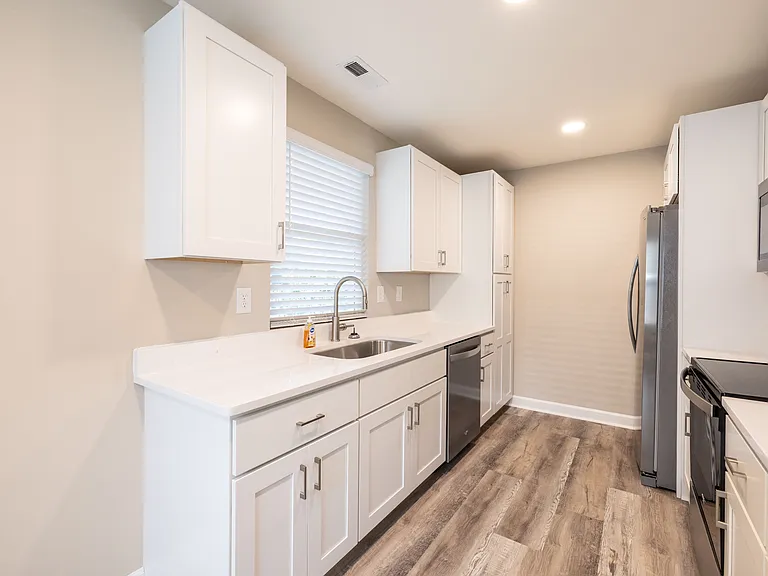 810 Long St — Photo 14