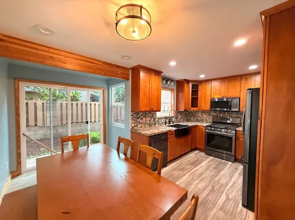 167 Waiehu Beach Rd, Wailuku, HI 96793