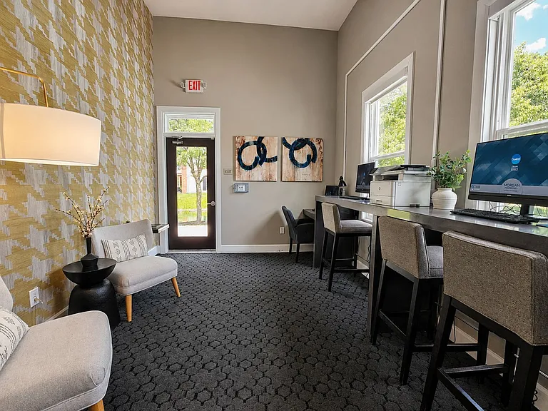The Bradford at Easton Apartment Homes — Photo 33