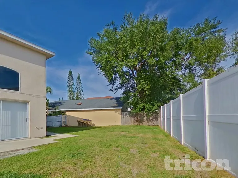3257 Brewster Dr — Photo 18