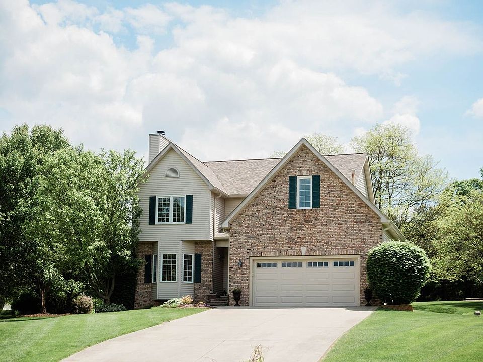 1st image of 3004 E Fox Chase Ct