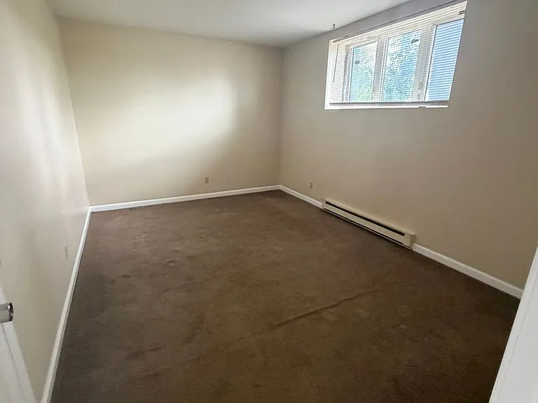 3116 Court Street — Photo 8