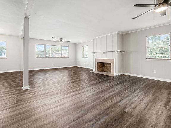 3rd image of 5596 N High St #5602