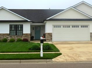 546 Loxley Ln, Troy, OH 45373
