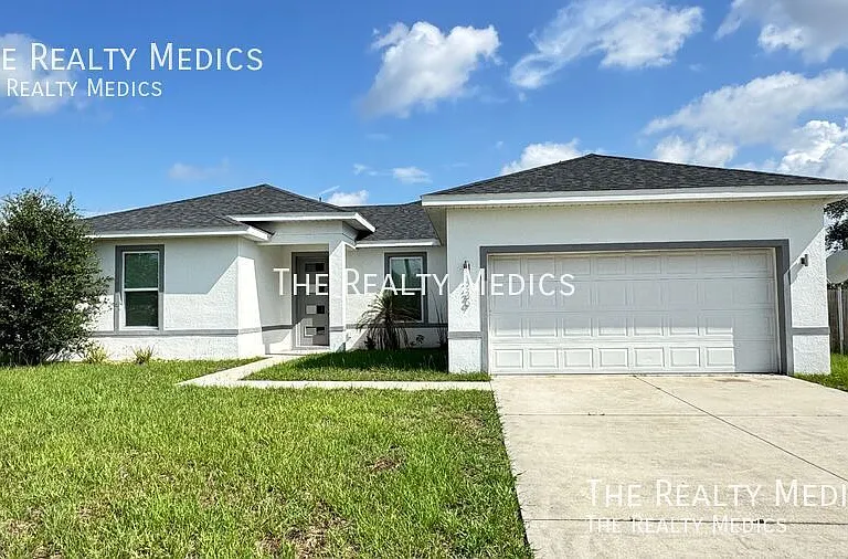 239 Hibiscus Ln — Photo 1