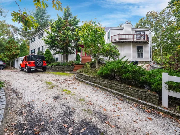 1998 Deerfield Rd, Southampton, NY 11968