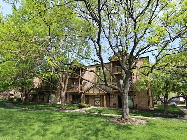 831 S Dwyer Ave — Photo 14