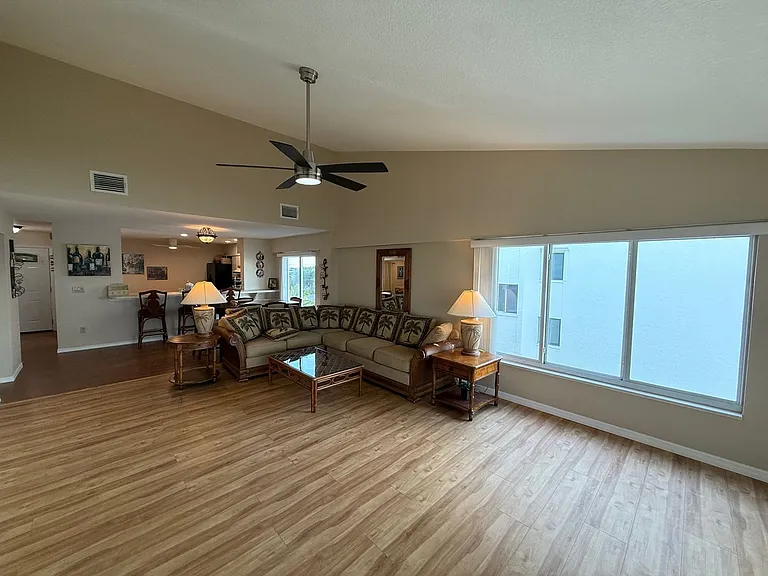 1477 Park Beach Cir #31 — Photo 9