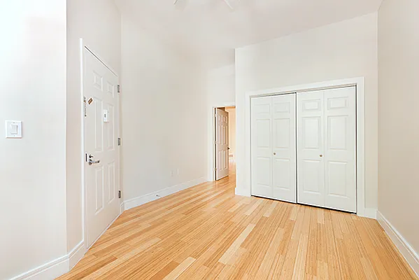 Rented by Perry Associates NYC Inc | media 3