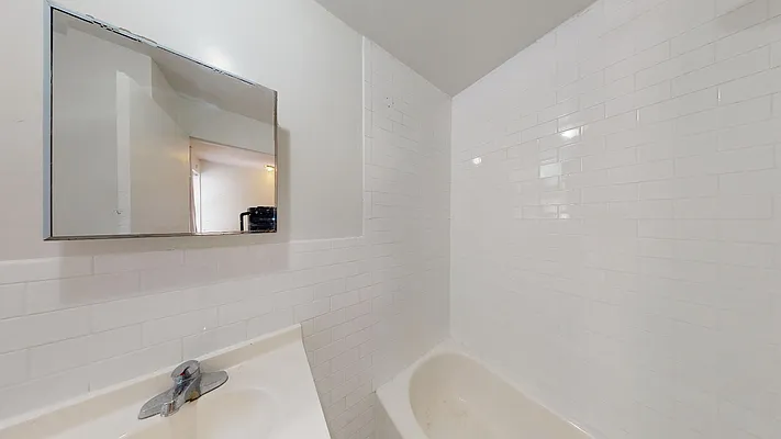 Rented by Bond New York | media 6