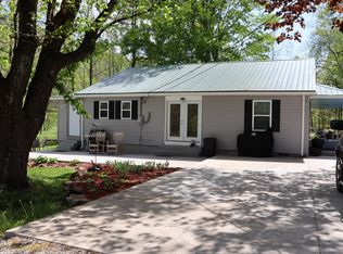 1116 Irondale Rd, Big Stone Gap, VA 24219