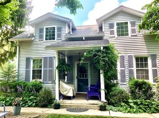 2369 Harrow Rd, Pittsburgh, PA 15241