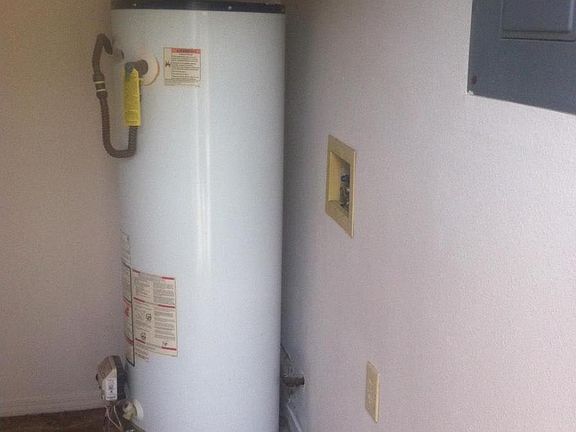 Laundry Room (no w/d)