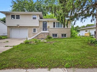 1925 Elka Ln, Madison, WI 53704
