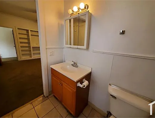 220 N Hamilton St — Photo 11