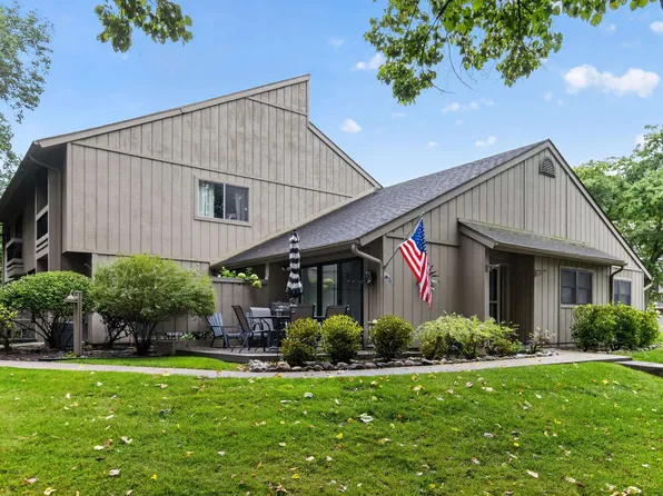 2358 Bay Woods Ct, Bay City, MI 48706
