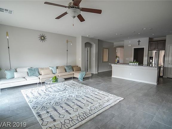 2nd image of 6237 Starflare St