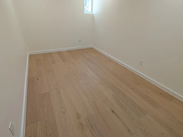 355 Capp St — Photo 6