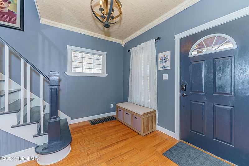 4th image of 45 Sacandaga Road