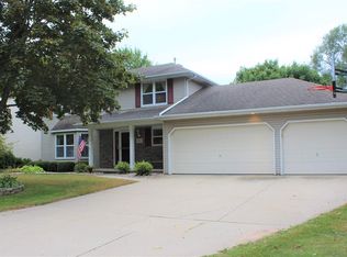 3165 Outing Ct, Green Bay, WI 54313