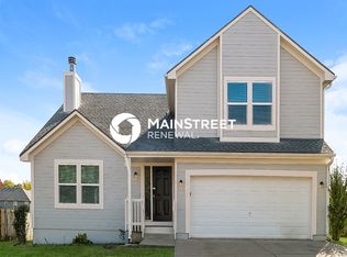 10119 E 220th Pl, Peculiar, MO 64078