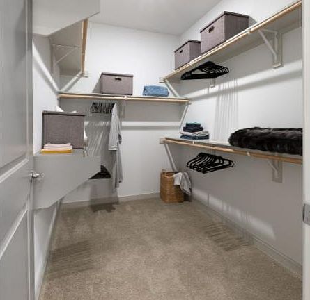 5th image of 3712 Jackson Ave #591