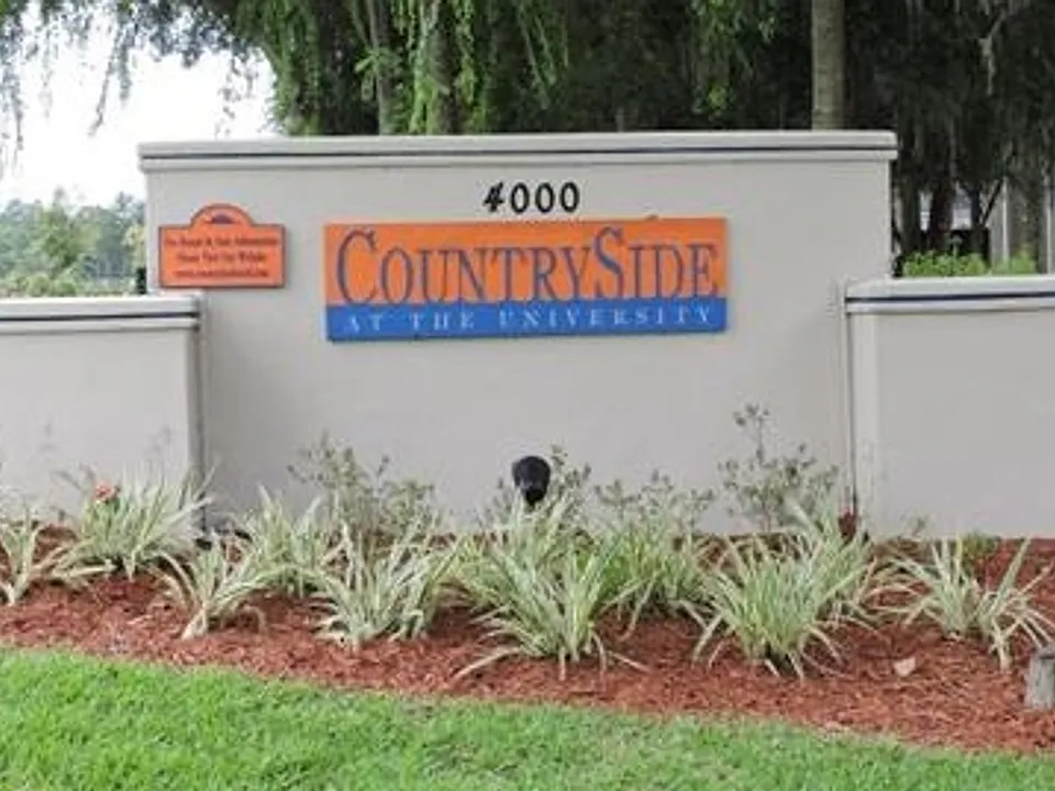 4000 SW 23rd St #5-205