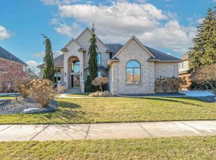 55369 Whitney Dr, Shelby Township, MI