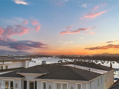 302 Carnation Ave, Corona Del Mar, CA, 92625