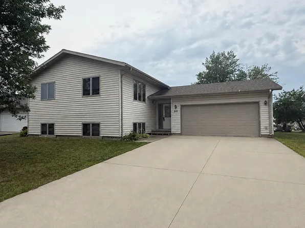215 Gould Ave NE, Bemidji, MN 56601