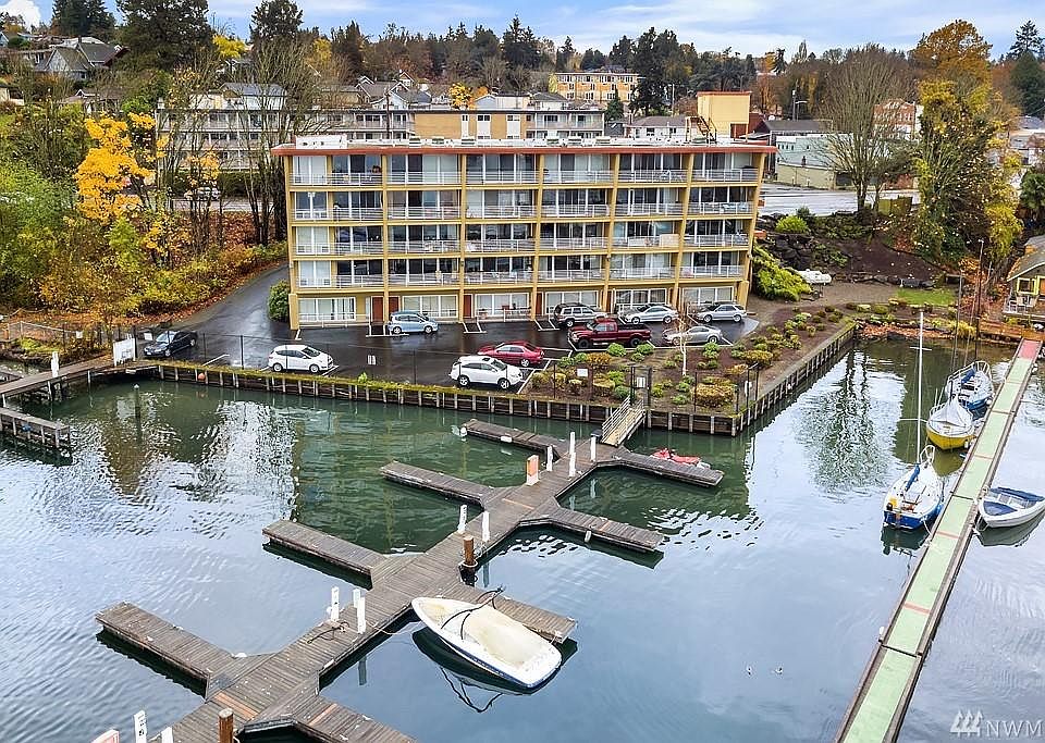 1st image of 9520 Rainier Ave S APT 104