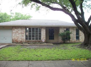 4955 E Ridge Creek Dr, Houston, TX 77053
