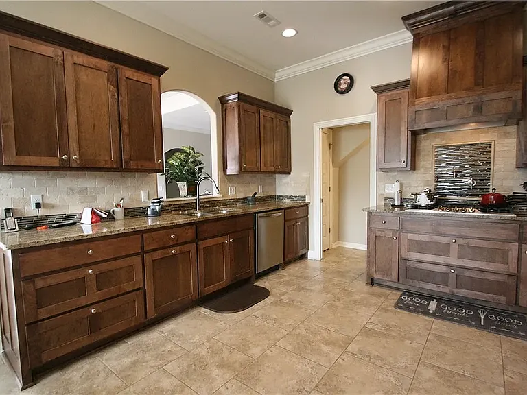 4300 Eggersway Pl — Photo 9