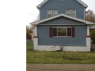 854 Alhambra Rd, Cleveland, OH 44110