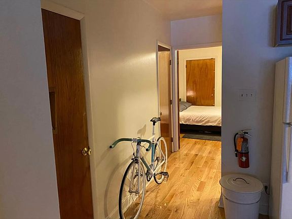5th image of 2524 W Girard Ave APT 1F