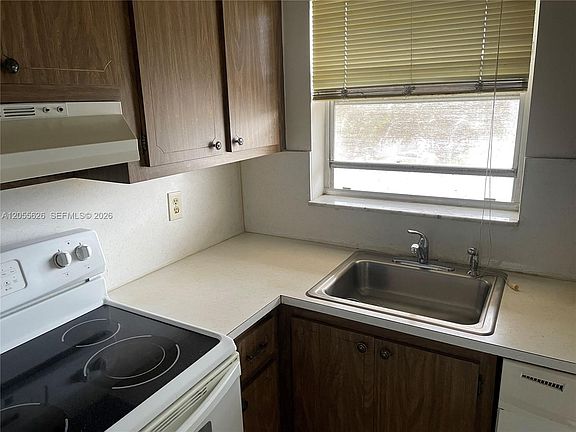 5th image of 8135 Sunrise Lakes Blvd APT 309